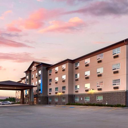 Best Western Plus Peace River Hotel & Suites Экстерьер фото