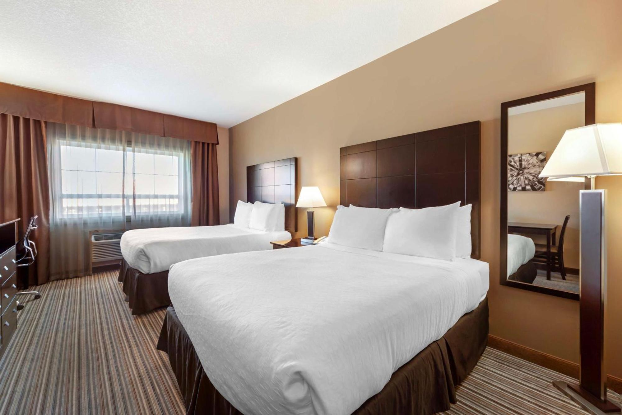 Best Western Plus Peace River Hotel & Suites Экстерьер фото
