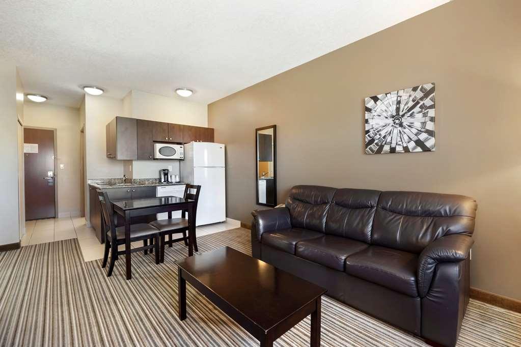 Best Western Plus Peace River Hotel & Suites Номер фото