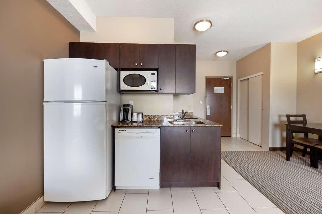 Best Western Plus Peace River Hotel & Suites Номер фото