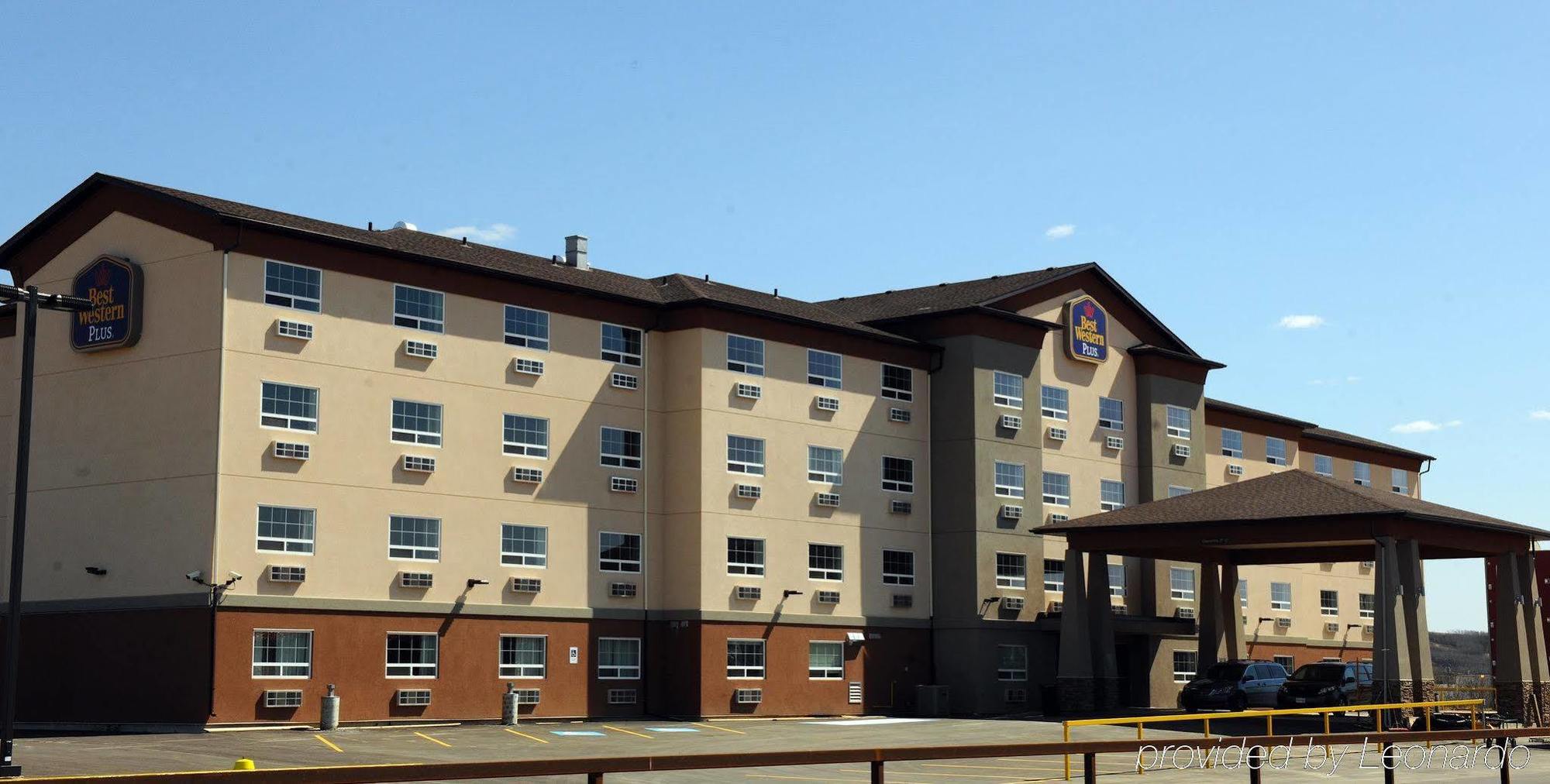 Best Western Plus Peace River Hotel & Suites Экстерьер фото