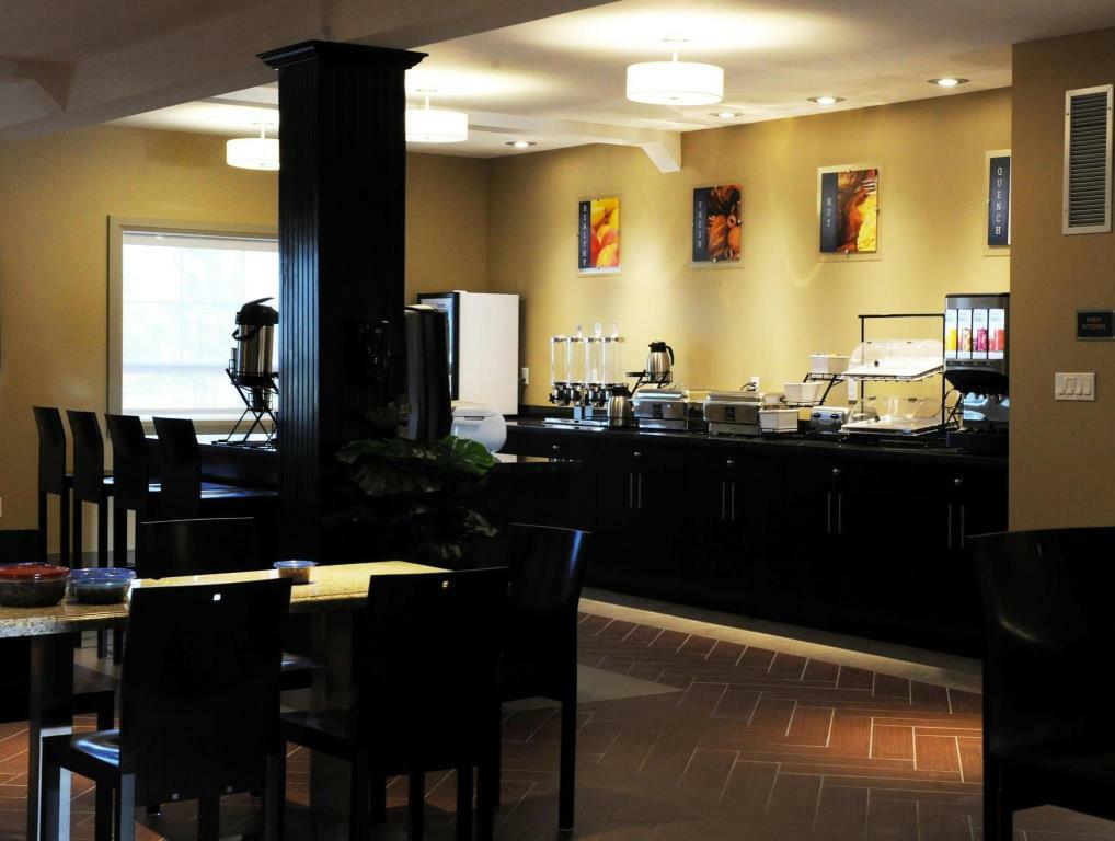 Best Western Plus Peace River Hotel & Suites Экстерьер фото